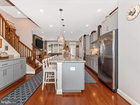 Entry Way - 1167 Holden Rd, Frederick, MD 21701 photo 2 of 8