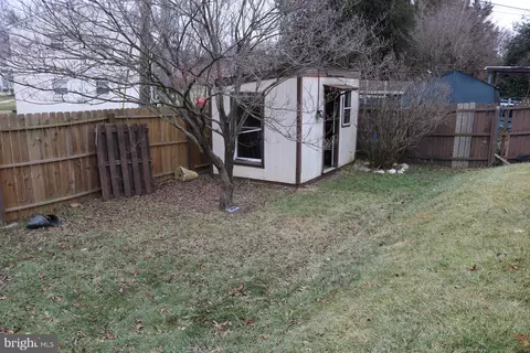 Exterior - 1406 Pinewood Dr, Frederick, MD 21701 photo 1 of 1