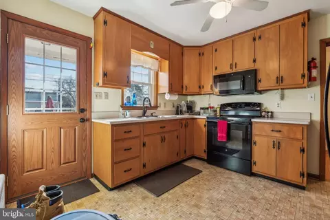 614 Schley Ave, Frederick, MD 21702 photo 6