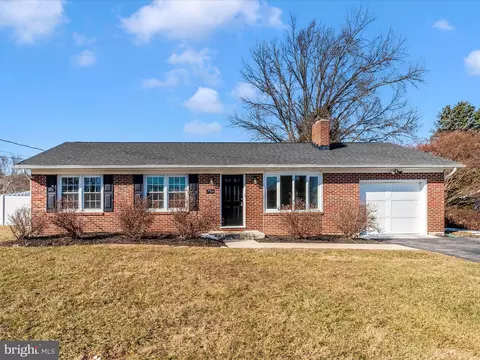 7114 Rock Creek Dr, Frederick, MD 21702