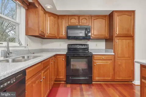 8217 Fox Hunt Ln, Frederick, MD 21702 photo 12