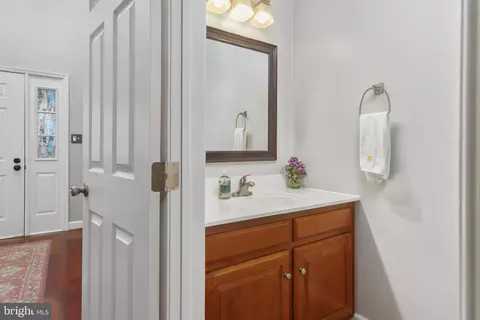8217 Fox Hunt Ln, Frederick, MD 21702 photo 17