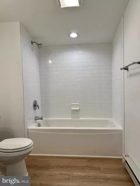 Bath - 31 E B St, Brunswick, MD 21716 photo 1 of 5