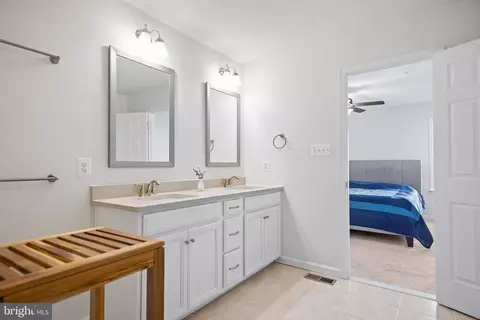 Entry Way - 1702 Damsire Mews, Frederick, MD 21702 photo 24 of 35