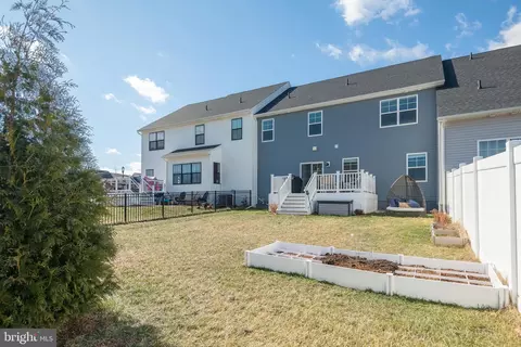 Exterior - 1702 Damsire Mews, Frederick, MD 21702 photo 6 of 16