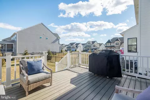 Exterior - 1702 Damsire Mews, Frederick, MD 21702 photo 4 of 16