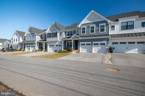 Exterior - 1702 Damsire Mews, Frederick, MD 21702 photo 10 of 16