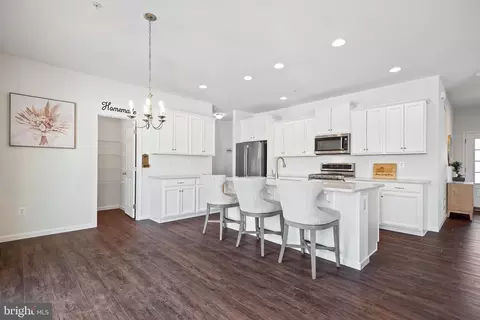Kitchen - 1702 Damsire Mews, Frederick, MD 21702 photo 5 of 5