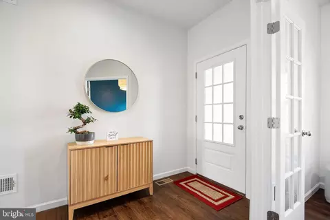 Entry Way - 1702 Damsire Mews, Frederick, MD 21702 photo 2 of 35