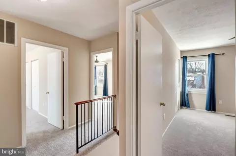 583 Hillcrest Dr, Frederick, MD 21703 photo 13