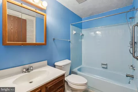 1322 Hillcrest Dr, Frederick, MD 21703 photo 11