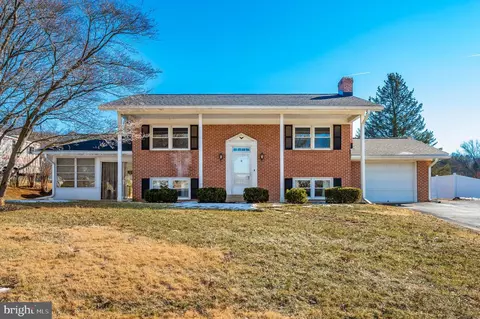4520 Willow Tree Dr, Middletown, MD 21769