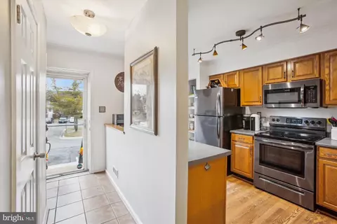 1507 Dockside Dr, Frederick, MD 21701 photo 3