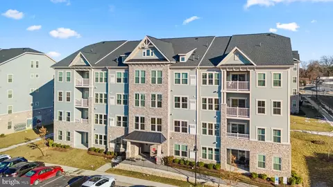 5810 Burin St #201, New Market, MD 21774