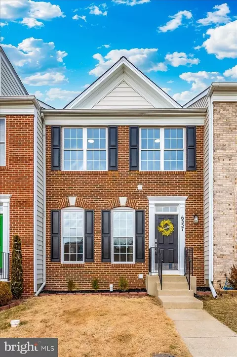 Exterior - 6357 Meandering Woods Ct, Frederick, MD 21701 photo 10 of 11