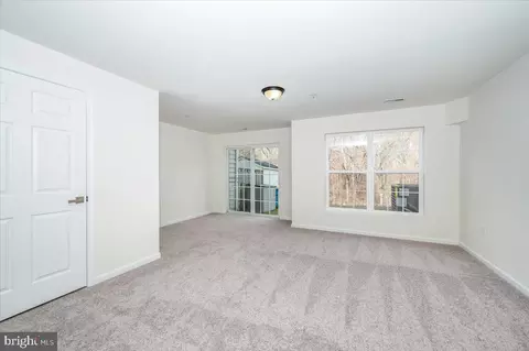 Living - 6357 Meandering Woods Ct, Frederick, MD 21701 photo 9 of 9