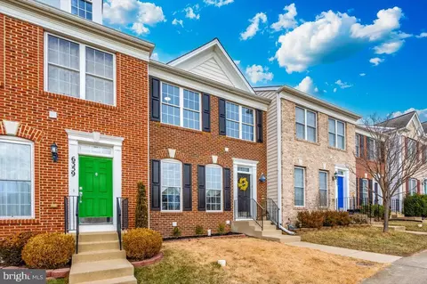 Exterior - 6357 Meandering Woods Ct, Frederick, MD 21701 photo 9 of 11