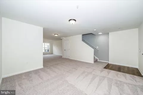 Living - 6357 Meandering Woods Ct, Frederick, MD 21701 photo 6 of 9