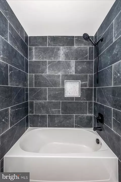 Bath - 6357 Meandering Woods Ct, Frederick, MD 21701 photo 7 of 7