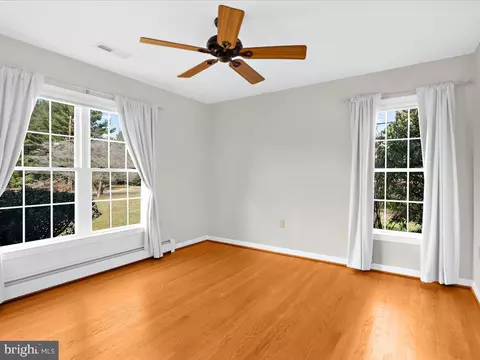 Bedroom - 7007 Sundays Ln, Frederick, MD 21702 photo 6 of 11