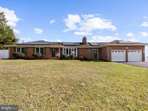 Exterior - 7007 Sundays Ln, Frederick, MD 21702 photo 3 of 10