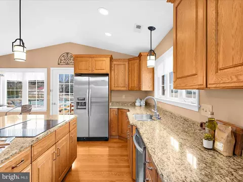Kitchen - 7007 Sundays Ln, Frederick, MD 21702 photo 3 of 10