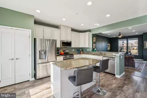 1214 Shenandoah Sq S, Brunswick, MD 21716