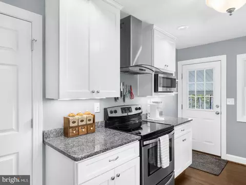 Kitchen - 2 Aa Norva Ave, Frederick, MD 21701 photo 3 of 4
