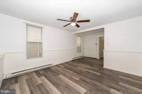 Living - 319 E A St, Brunswick, MD 21716 photo 11 of 11