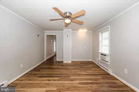 Living - 319 E A St, Brunswick, MD 21716 photo 1 of 11