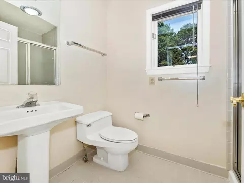 Bath - 6015 White Flint Dr, Frederick, MD 21702 photo 8 of 10