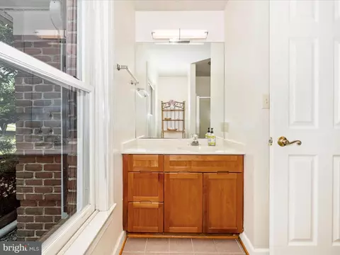 Bath - 6015 White Flint Dr, Frederick, MD 21702 photo 1 of 10