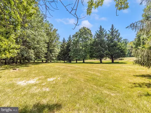 Exterior - 6015 White Flint Dr, Frederick, MD 21702 photo 14 of 14