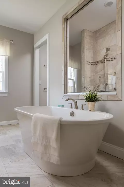 Bath - 2600 Kellerton Ave #NOTTINGHAM, Frederick, MD 21702 photo 6 of 9