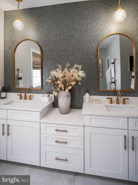 Bath - 2600 Kellerton Ave #DEVONSHIRE, Frederick, MD 21702 photo 3 of 12