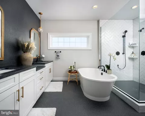 Bath - 2600 Kellerton Ave #DEVONSHIRE, Frederick, MD 21702 photo 11 of 12