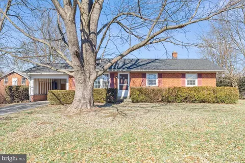 6630 Willis Ln, Frederick, MD 21702