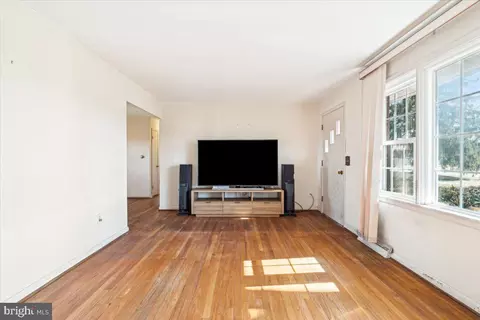 6630 Willis Ln, Frederick, MD 21702 photo 11