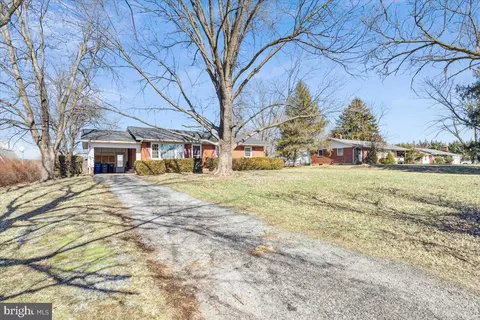 6630 Willis Ln, Frederick, MD 21702 photo 5