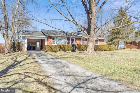 6630 Willis Ln, Frederick, MD 21702 photo 4
