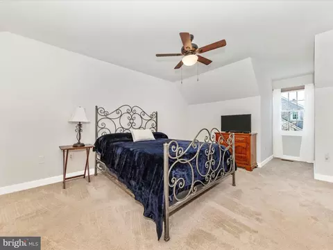 Bedroom - 2481 Five Shillings Rd, Frederick, MD 21701 photo 4 of 6