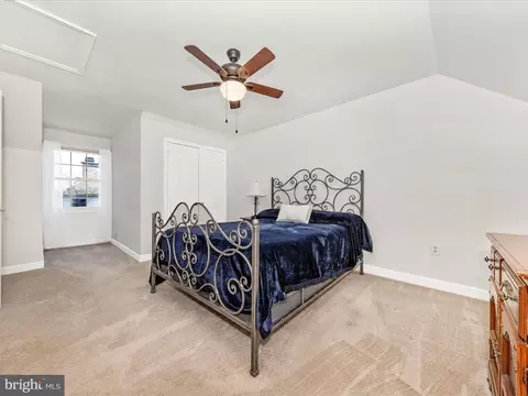 Bedroom - 2481 Five Shillings Rd, Frederick, MD 21701 photo 5 of 6