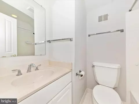 Bath - 2481 Five Shillings Rd, Frederick, MD 21701 photo 5 of 5