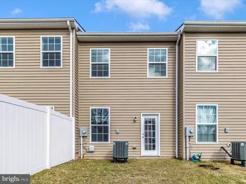 Exterior - 446 Pemberton Park Ln, Frederick, MD 21703 photo 10 of 14
