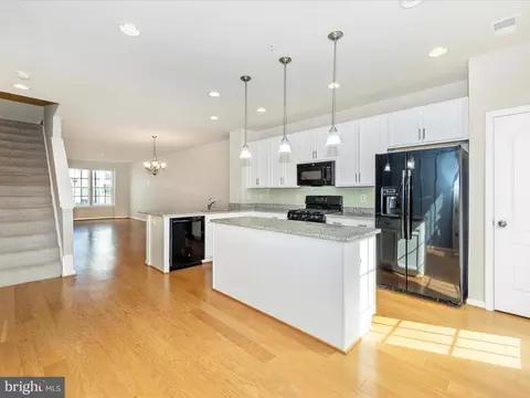 Kitchen - 446 Pemberton Park Ln, Frederick, MD 21703 photo 3 of 4