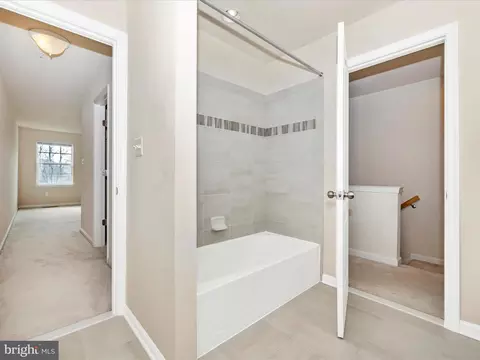 Entry Way - 446 Pemberton Park Ln, Frederick, MD 21703 photo 5 of 7