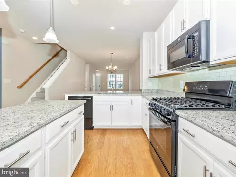 Kitchen - 446 Pemberton Park Ln, Frederick, MD 21703 photo 4 of 4