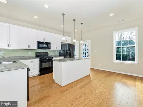 Kitchen - 446 Pemberton Park Ln, Frederick, MD 21703 photo 2 of 4