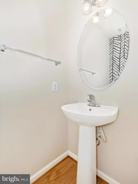 Bath - 446 Pemberton Park Ln, Frederick, MD 21703 photo 1 of 2