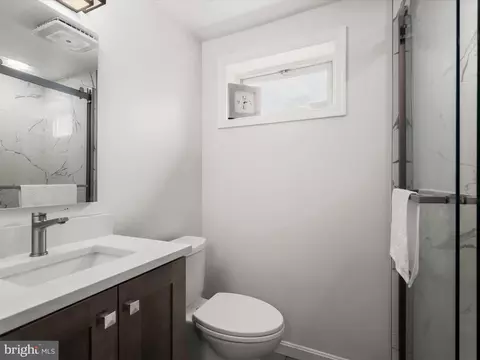 Bath - 111 Frederick Ave, Frederick, MD 21701 photo 3 of 4